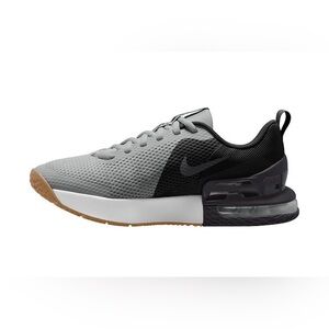 Men’s Nike sneakers